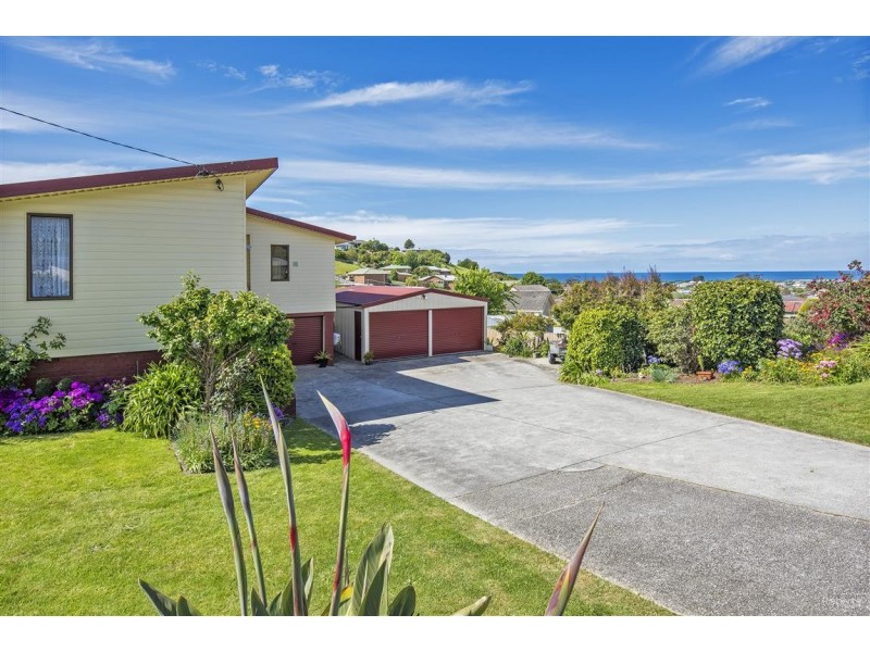 14 Jowett Street, West Ulverstone TAS 7315