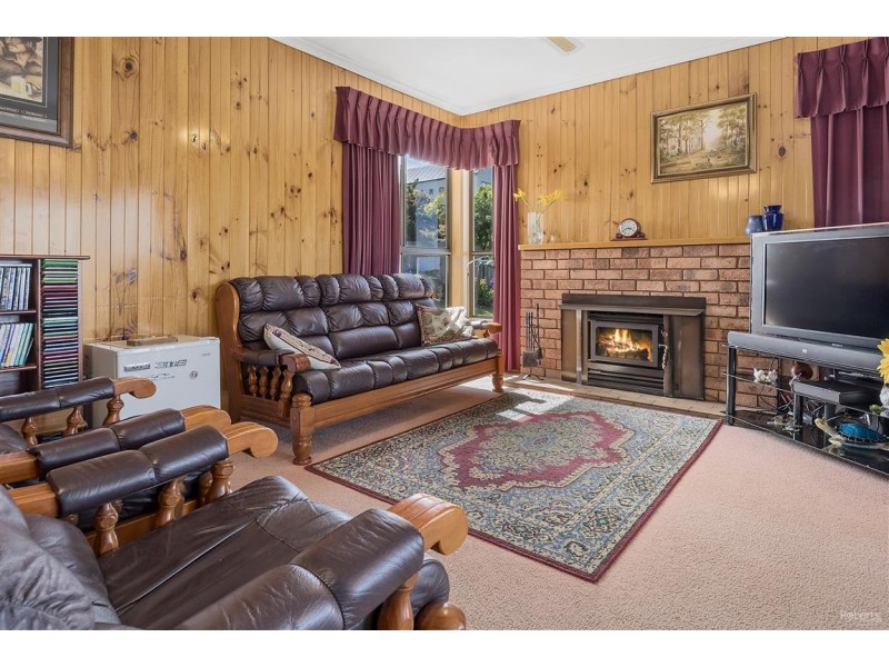 14 Jowett Street, West Ulverstone TAS 7315