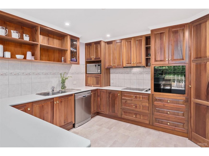 3 Racecourse Crescent, Turners Beach TAS 7315