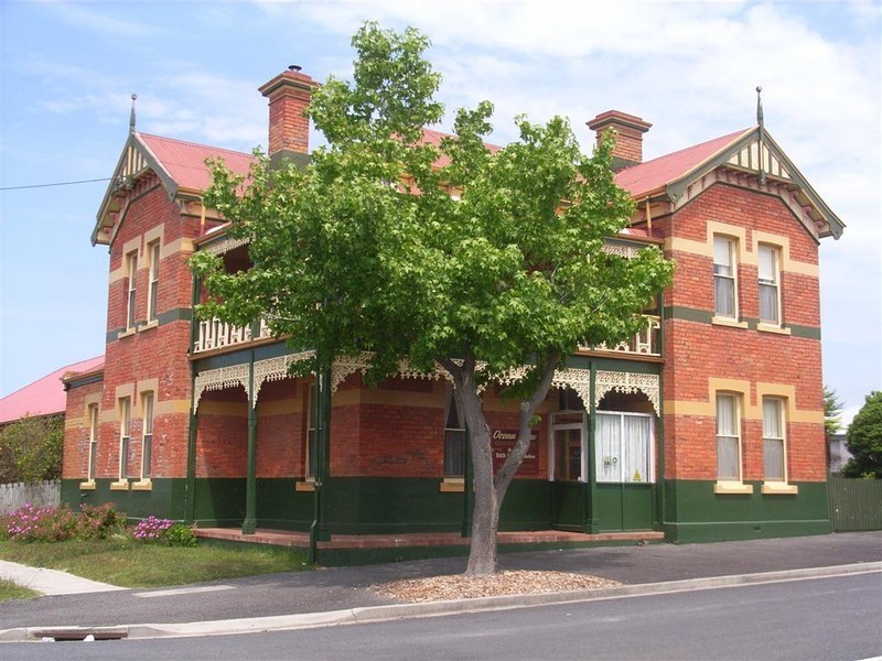 1-3 Victoria Street, Ulverstone TAS 7315