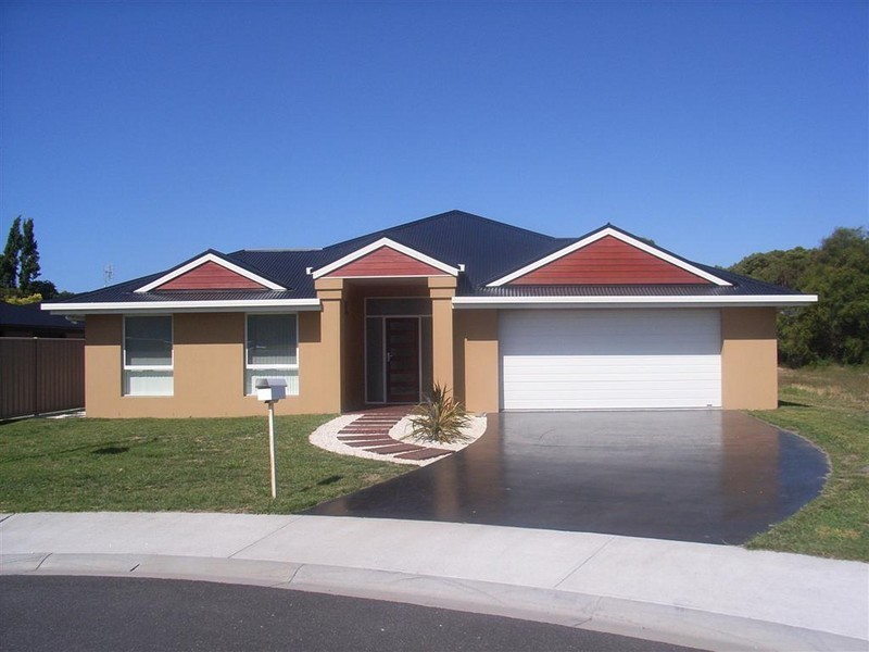 15 Poynton Close, Turners Beach TAS 7315