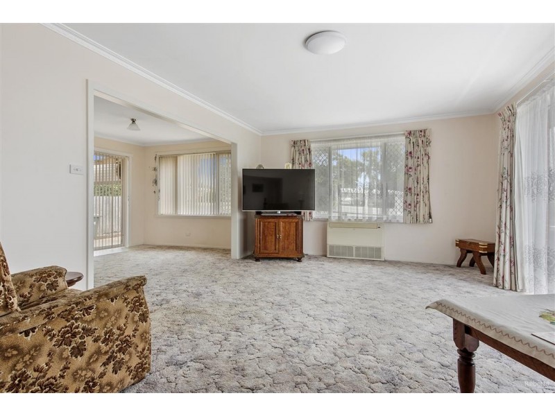 1 Highfield Crescent, West Ulverstone TAS 7315