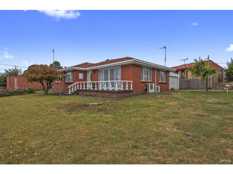 1 Highfield Crescent, West Ulverstone TAS 7315