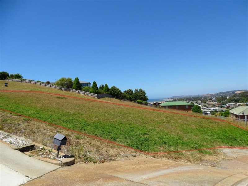 4 Cheryl Court, West Ulverstone TAS 7315