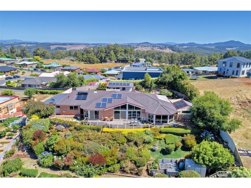 2 Miami Place, West Ulverstone TAS 7315