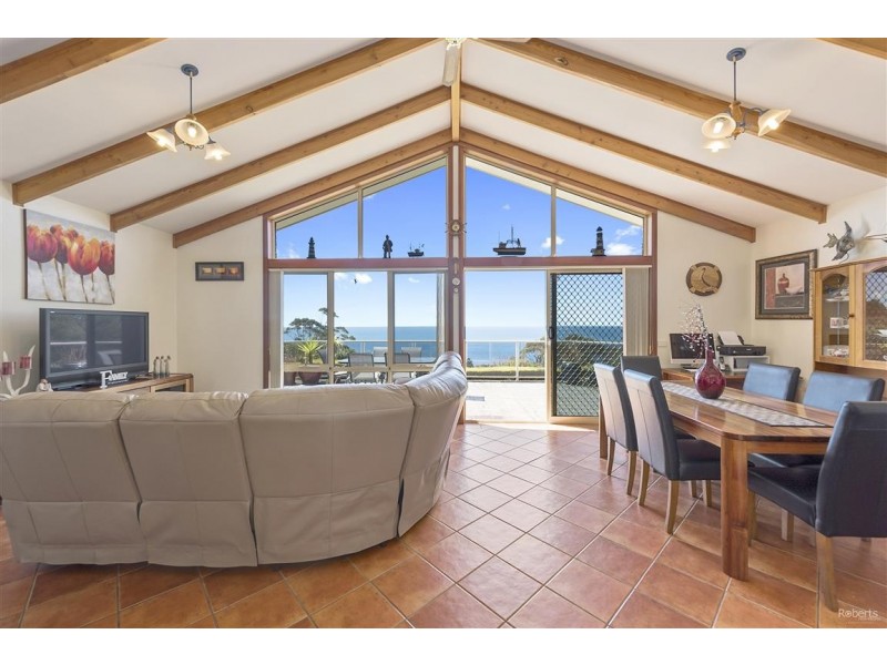 2 Miami Place, West Ulverstone TAS 7315