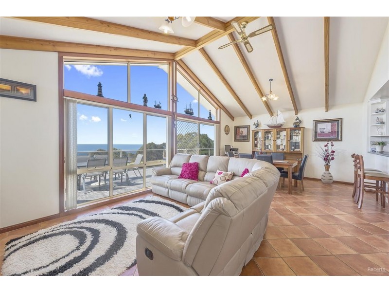2 Miami Place, West Ulverstone TAS 7315