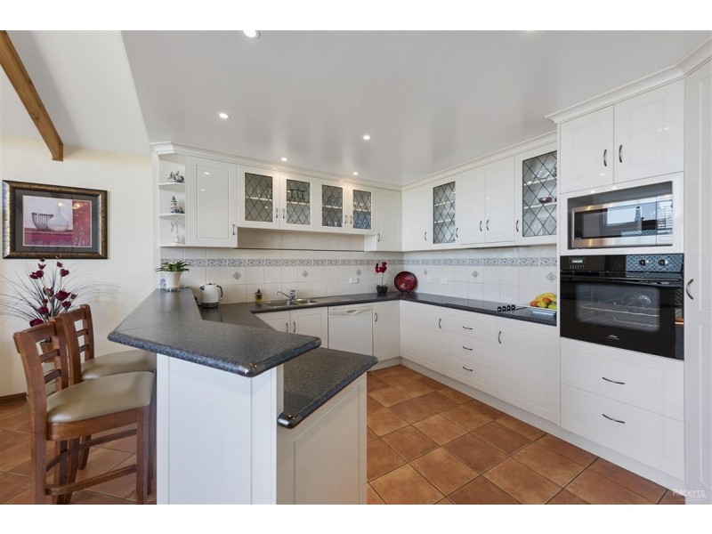 2 Miami Place, West Ulverstone TAS 7315