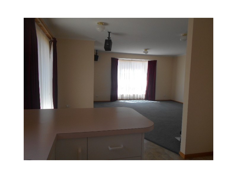 2/17 Lovett Street, Ulverstone TAS 7315