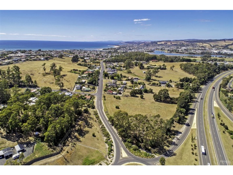 143 South Road, West Ulverstone TAS 7315
