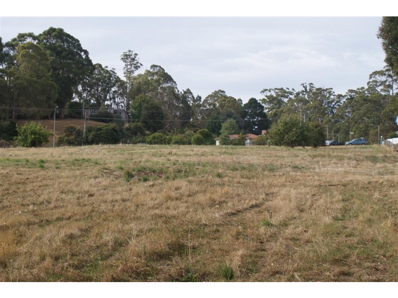 143 South Road, West Ulverstone TAS 7315