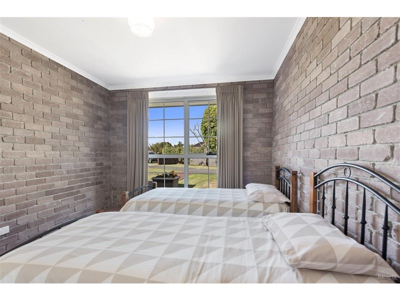 1 Rose Court, Turners Beach TAS 7315