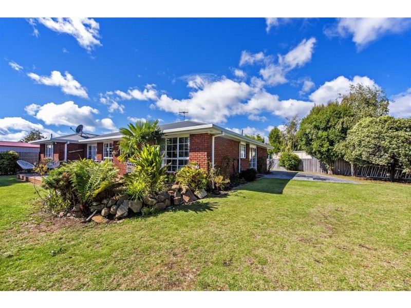 1 Rose Court, Turners Beach TAS 7315
