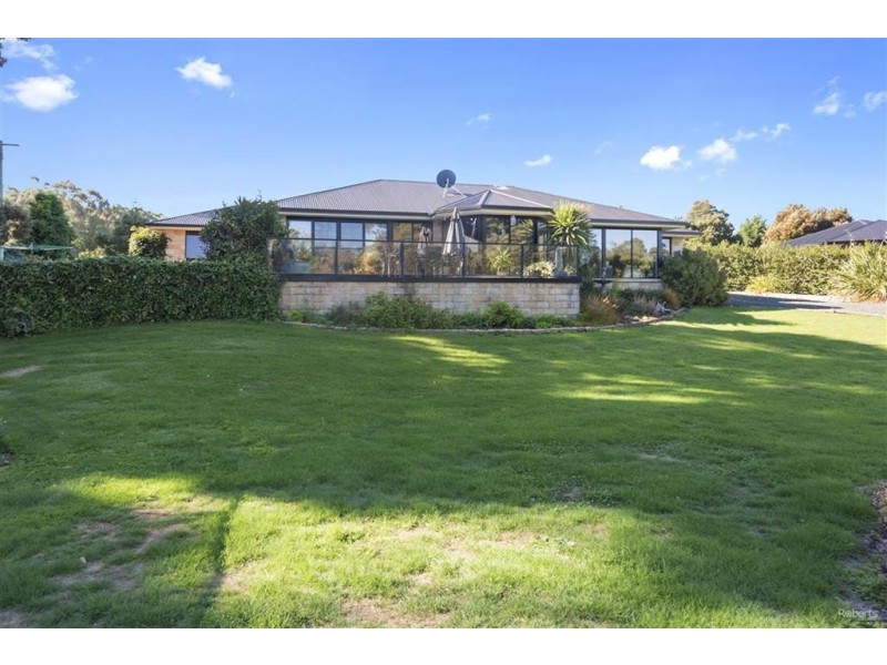 2B Bladen-Lee Crescent, West Ulverstone TAS 7315