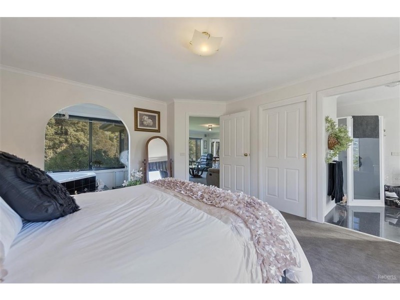 2B Bladen-Lee Crescent, West Ulverstone TAS 7315
