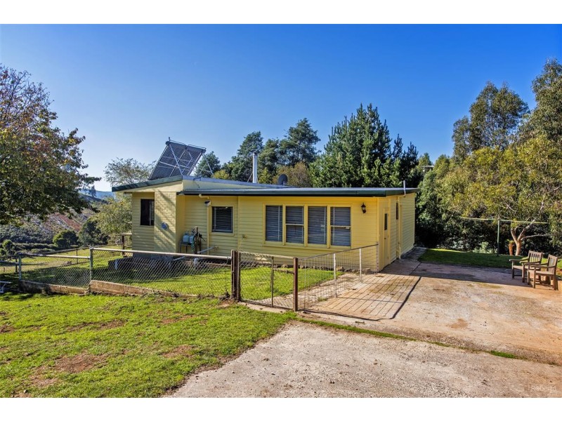 92 Cradle Mountain Road, Wilmot TAS 7310