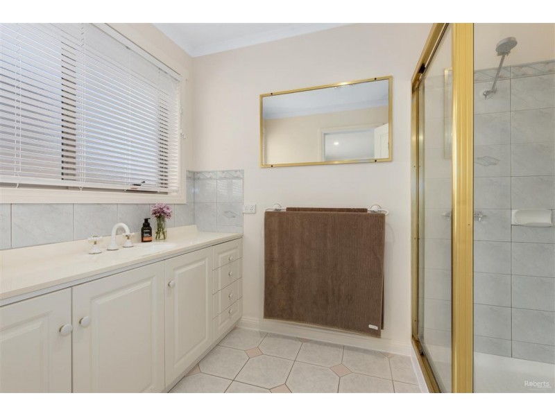 10 Banks Place, Turners Beach TAS 7315