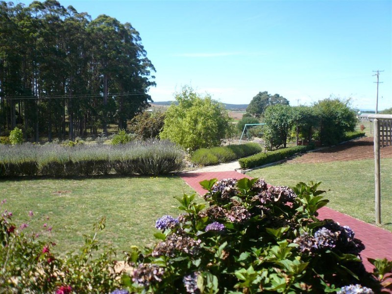 Cnr Swamp and Kindred Roads, Kindred TAS 7310