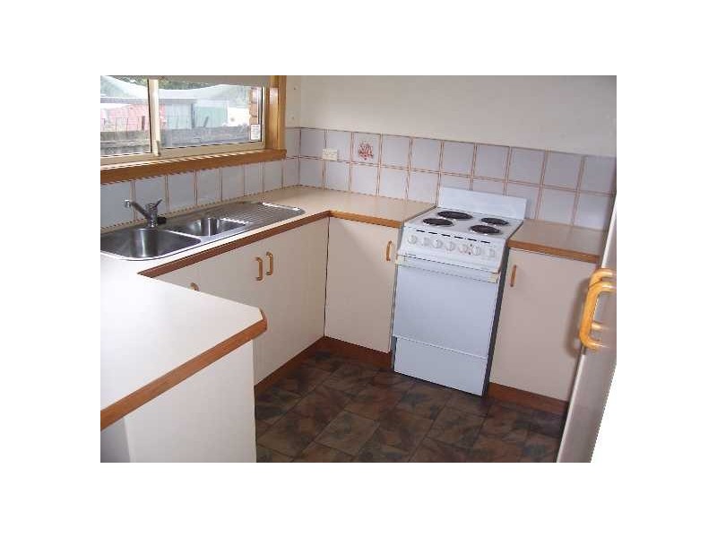 2/83  Lovett St, Ulverstone TAS 7315