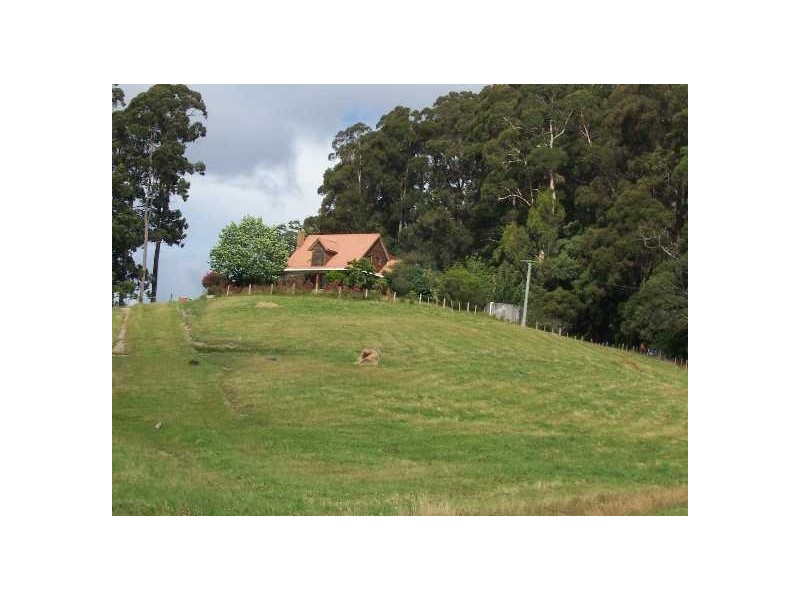 839 Castra RD, Spalford TAS 7315