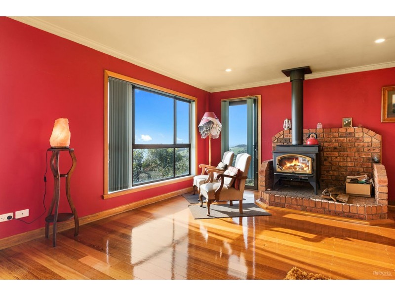 79 Zig Zag Road, Sulphur Creek TAS 7316