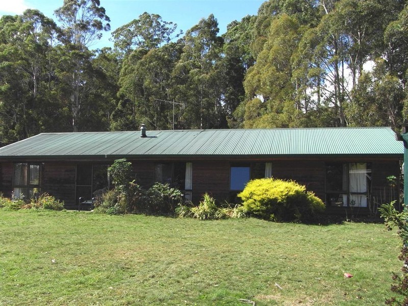 220 Raymond Road, Gunns Plains TAS 7315