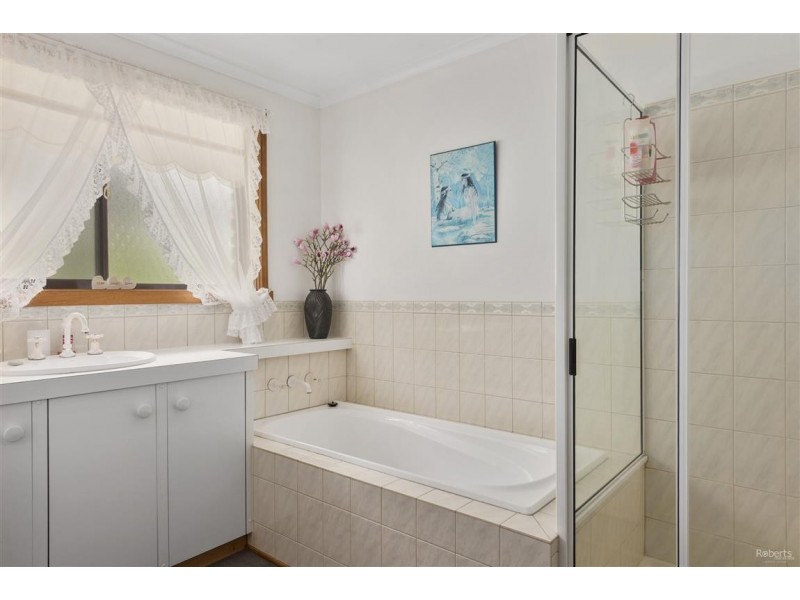 16 Merinda Drive, Ulverstone TAS 7315