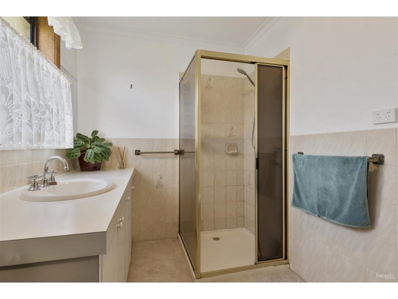 16 Merinda Drive, Ulverstone TAS 7315