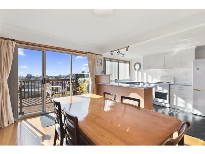 11 Barker Street, Ulverstone TAS 7315