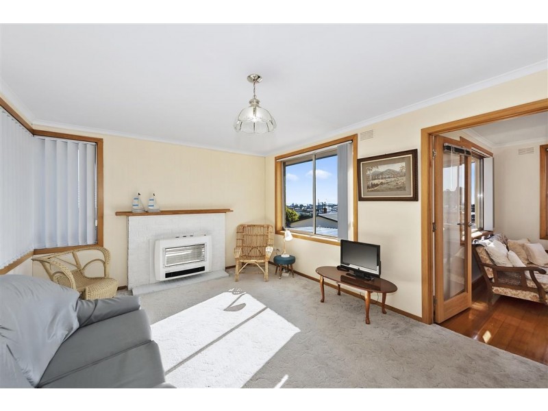 11 Barker Street, Ulverstone TAS 7315