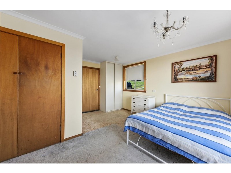 11 Barker Street, Ulverstone TAS 7315