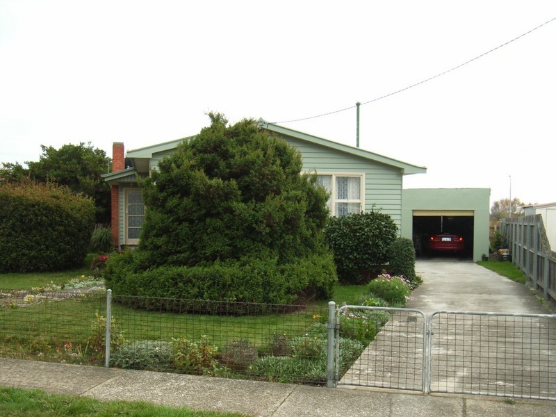 21 McCulloch Street, Ulverstone TAS 7315