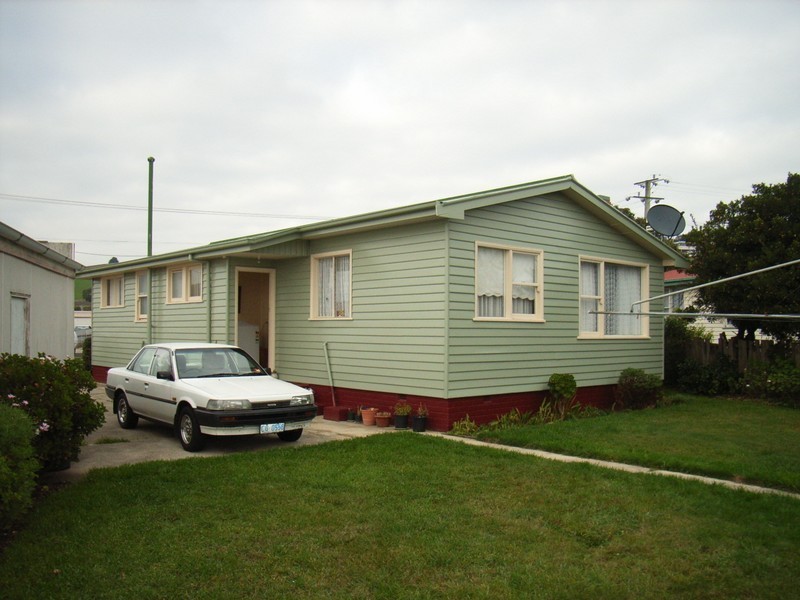 21 McCulloch Street, Ulverstone TAS 7315