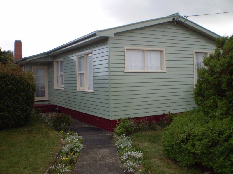 21 McCulloch Street, Ulverstone TAS 7315