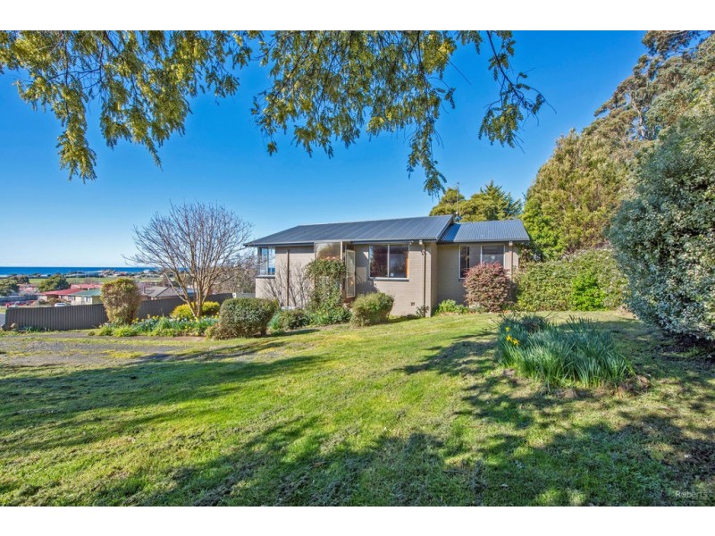 25 Amy Street, West Ulverstone TAS 7315