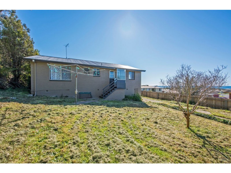 25 Amy Street, West Ulverstone TAS 7315