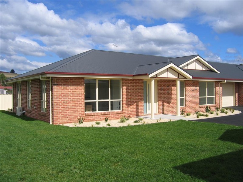 Unit 2 / 2 Parson Street, Ulverstone TAS 7315
