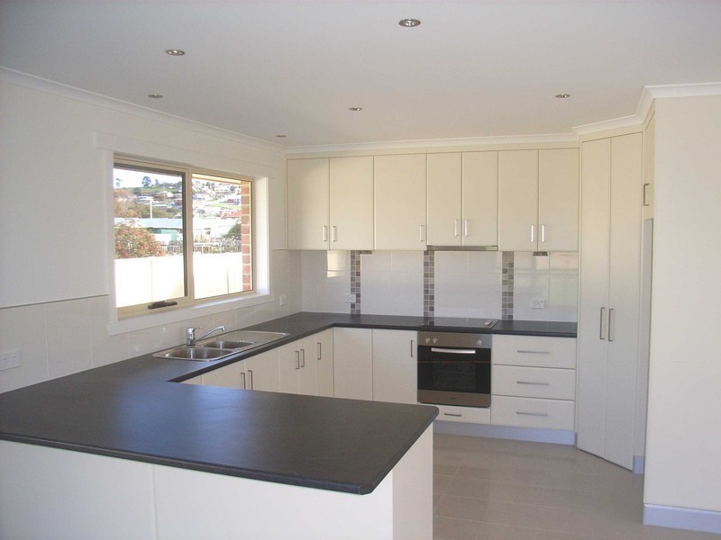 Unit 2 / 2 Parson Street, Ulverstone TAS 7315