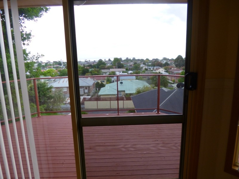 1/16a William Street, Ulverstone TAS 7315