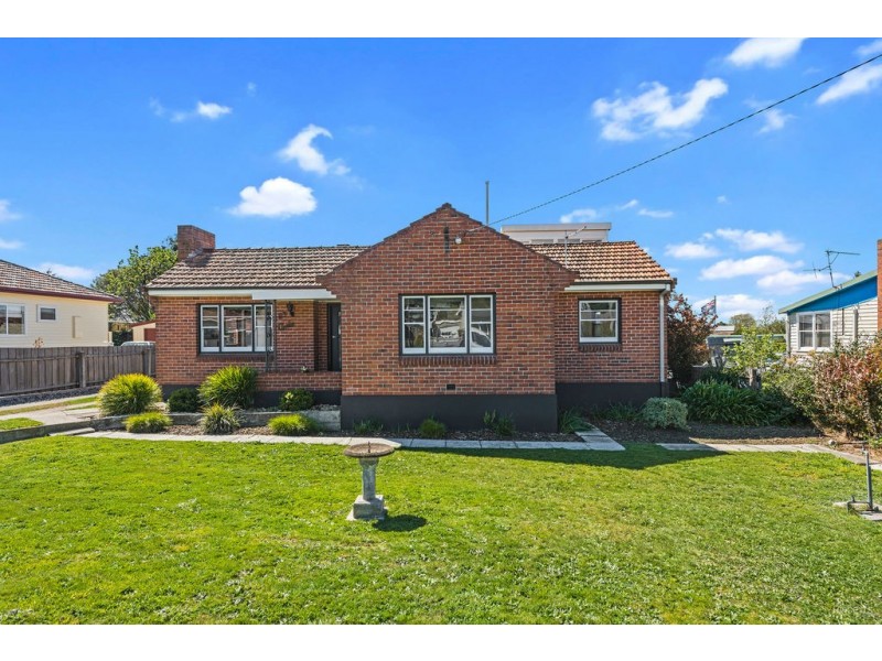 83 Leven Street, Ulverstone TAS 7315