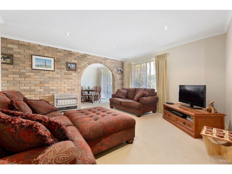 29 South Road, Penguin TAS 7316