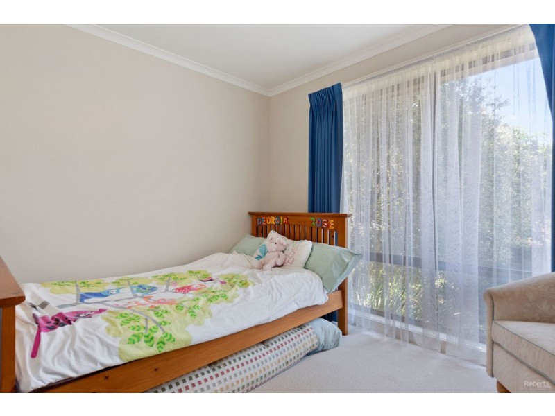 29 South Road, Penguin TAS 7316