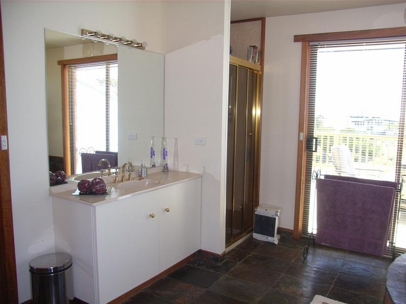 16 Ocean Drive, Ulverstone TAS 7315