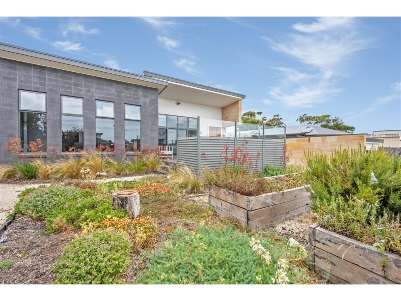 18 Turners Avenue, Turners Beach TAS 7315