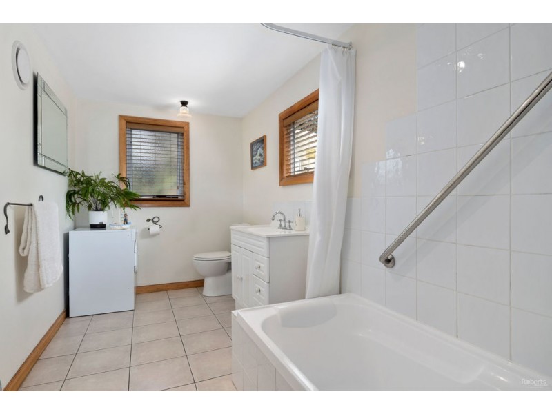 9 Main Street, Ulverstone TAS 7315