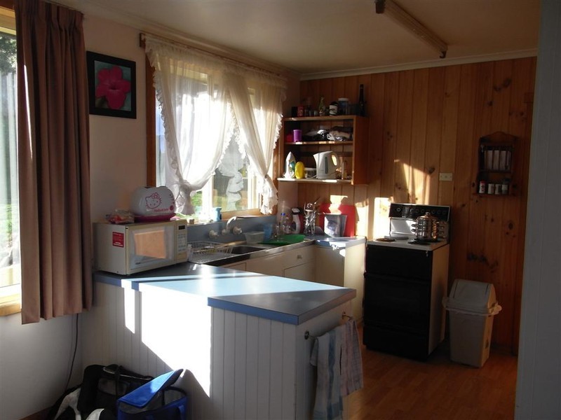 5 South Road, Penguin TAS 7316