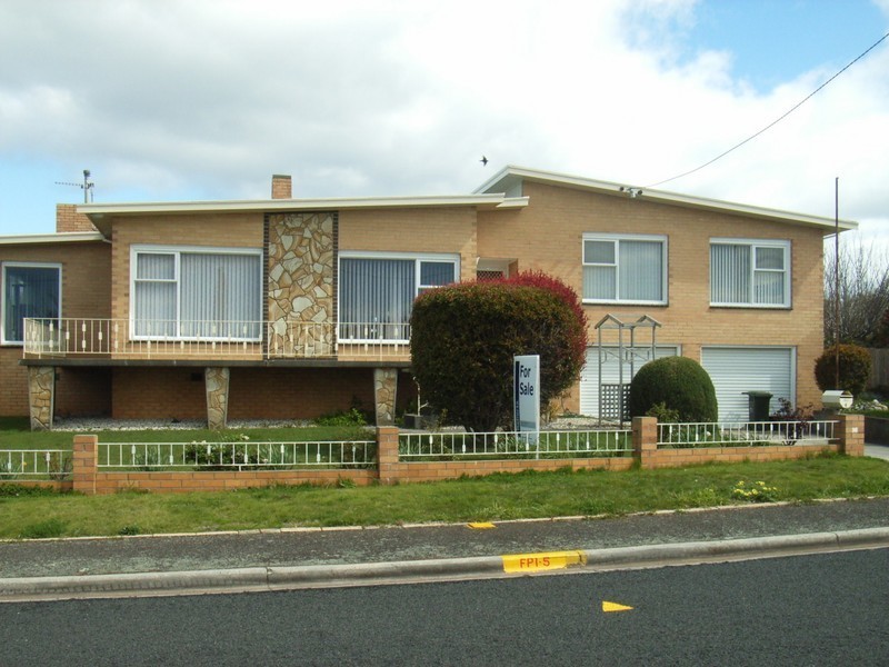 4 Burnett Crescent, Ulverstone TAS 7315