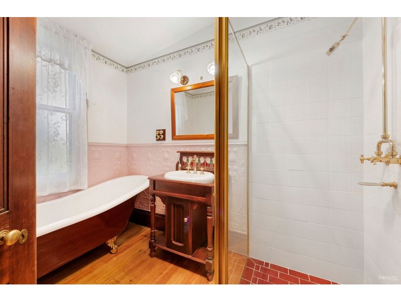 2 Main Street, Ulverstone TAS 7315