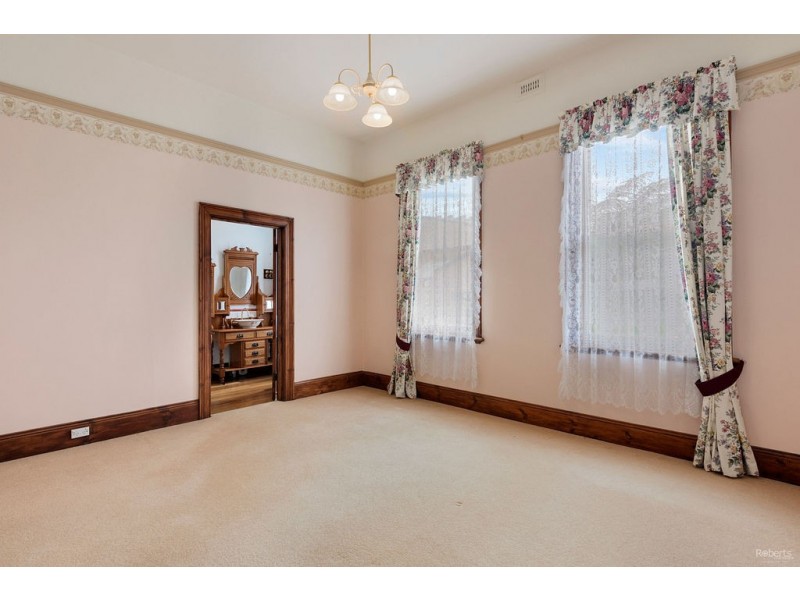 2 Main Street, Ulverstone TAS 7315