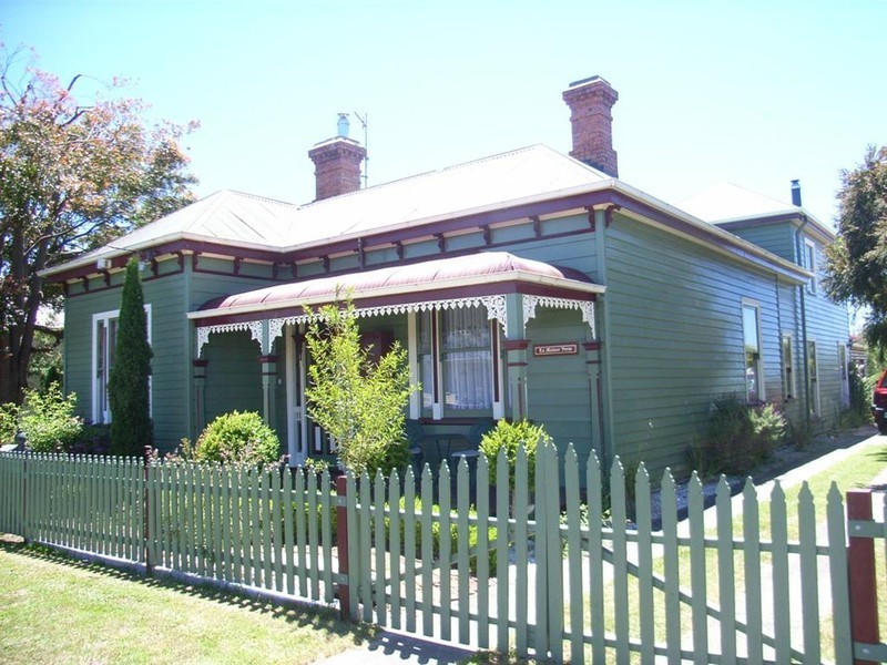 21 George Street, Ulverstone TAS 7315
